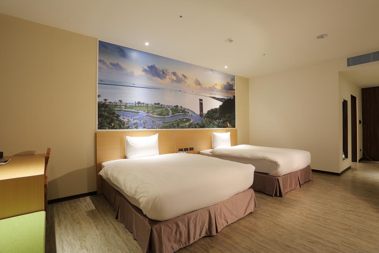 Mingli Hotel Kaohsiung Bagian luar foto